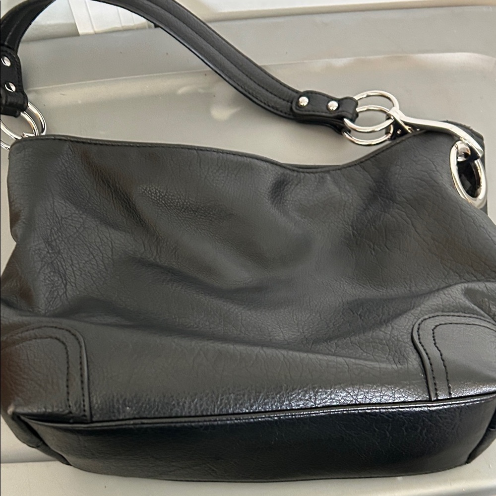 Elegant Alyssa Black Hobo Bag with Silver Buckle Details - Picture 3 of 6